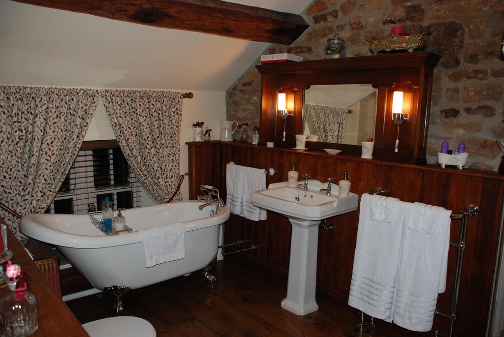 The Homestead Carnforth Room photo